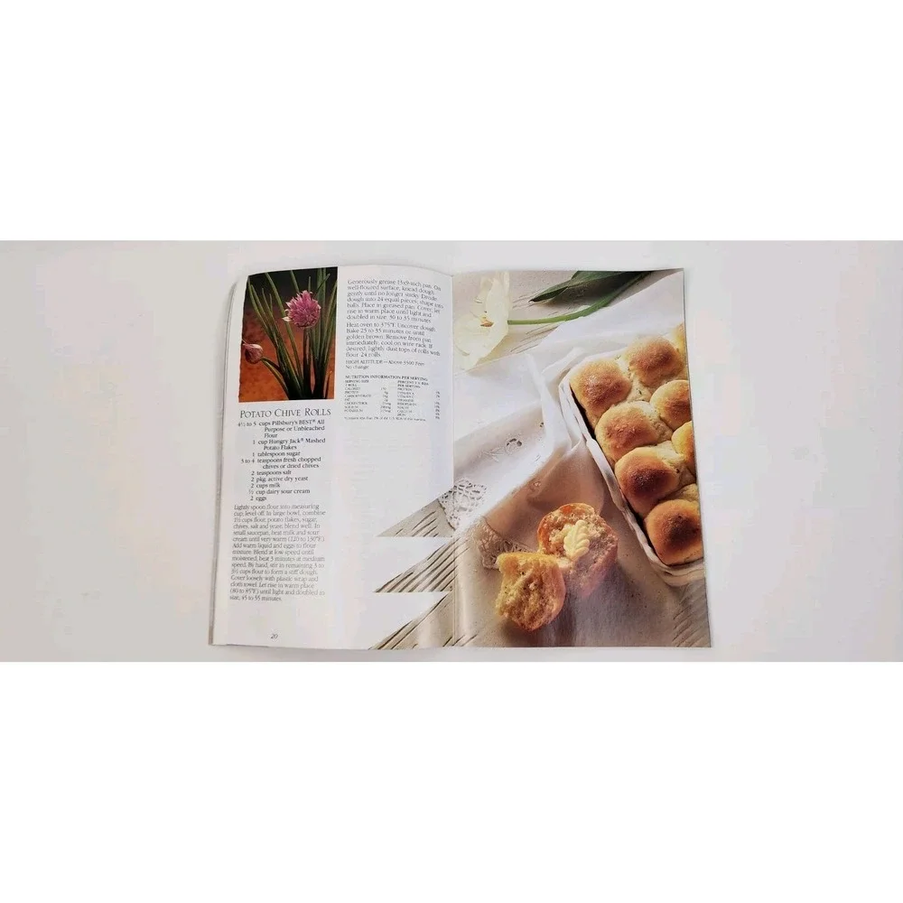 VINTAGE Pillsbury Bake Off and Other‎ Favorites Treasury Recipe Booklet Cookbook